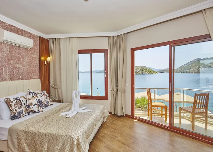 Tymnos 3* Бозбурун